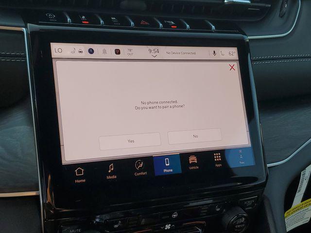 new 2025 Jeep Grand Cherokee car, priced at $43,995