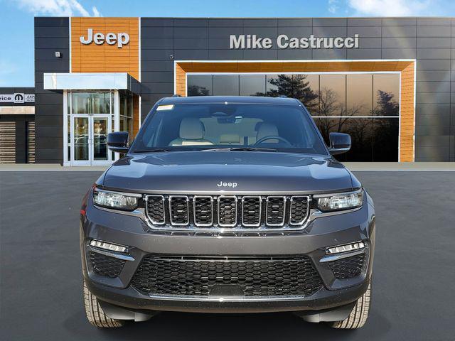 new 2025 Jeep Grand Cherokee car, priced at $44,995