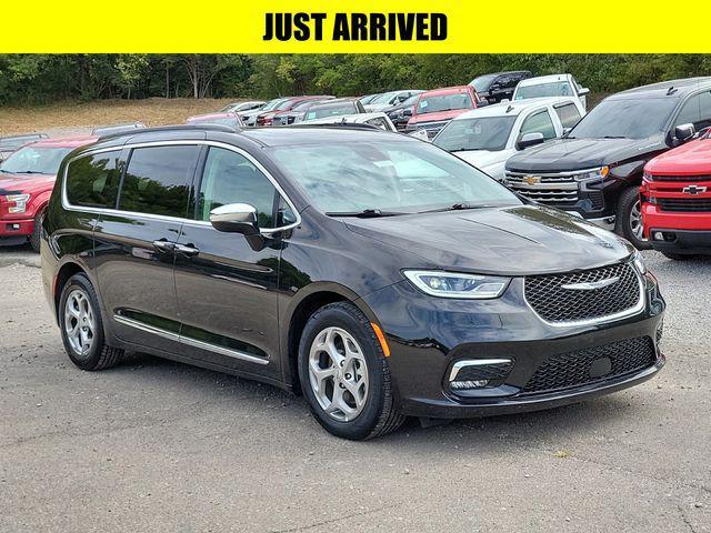 used 2023 Chrysler Pacifica car, priced at $29,495