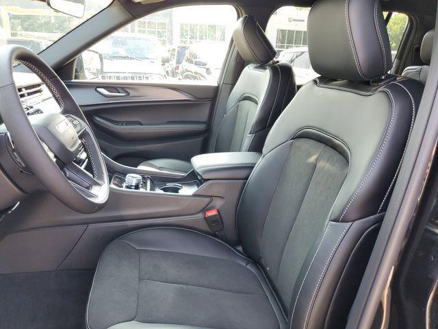new 2025 Jeep Grand Cherokee L car, priced at $45,495