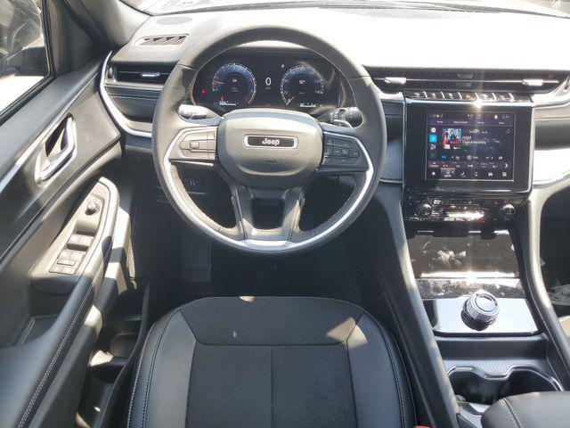 new 2025 Jeep Grand Cherokee L car, priced at $43,995