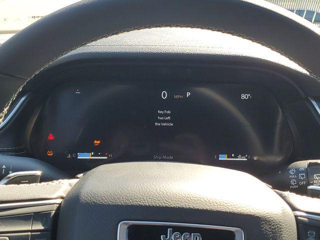 new 2025 Jeep Grand Cherokee car, priced at $43,995