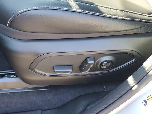 new 2025 Jeep Grand Cherokee car, priced at $43,995