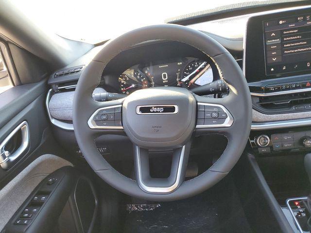 new 2025 Jeep Compass car, priced at $25,495