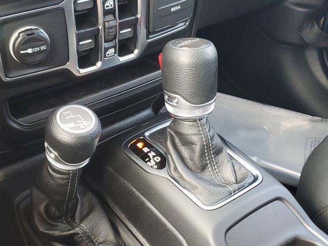 new 2025 Jeep Gladiator car, priced at $37,995