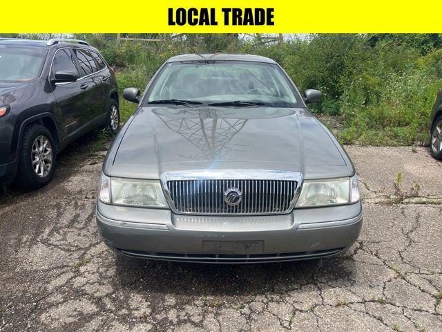 used 2004 Mercury Grand Marquis car, priced at $4,995