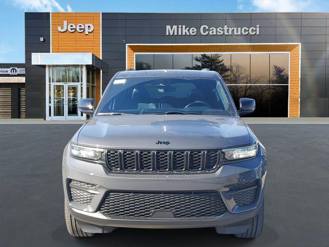 new 2025 Jeep Grand Cherokee car, priced at $41,995