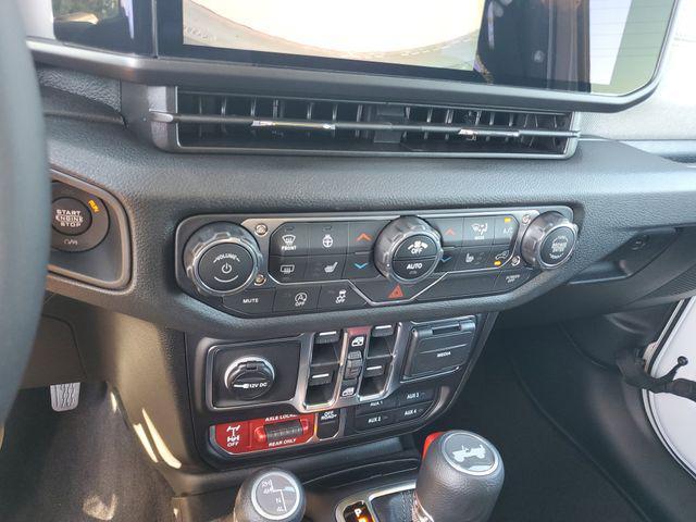new 2025 Jeep Wrangler car, priced at $52,995