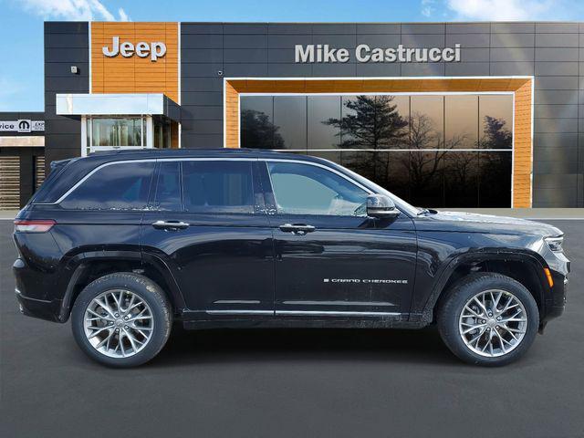 new 2025 Jeep Grand Cherokee car, priced at $54,995