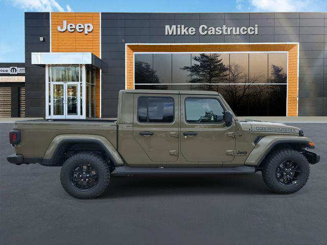 new 2025 Jeep Gladiator car, priced at $41,995