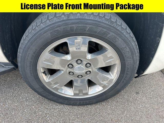 used 2013 GMC Yukon car, priced at $9,500