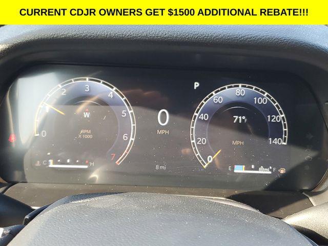 new 2025 Jeep Grand Cherokee car, priced at $41,995