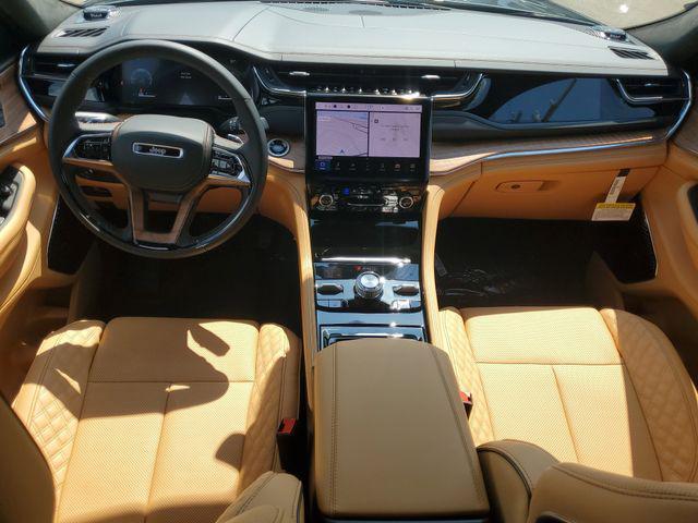 new 2025 Jeep Grand Cherokee car, priced at $60,995