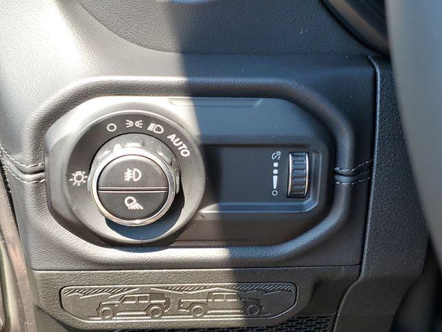 new 2025 Jeep Gladiator car, priced at $44,995