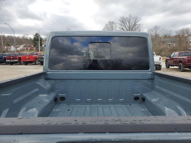 new 2025 Jeep Gladiator car, priced at $39,999