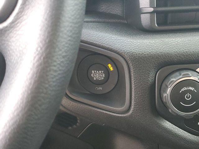 new 2025 Jeep Gladiator car, priced at $39,999