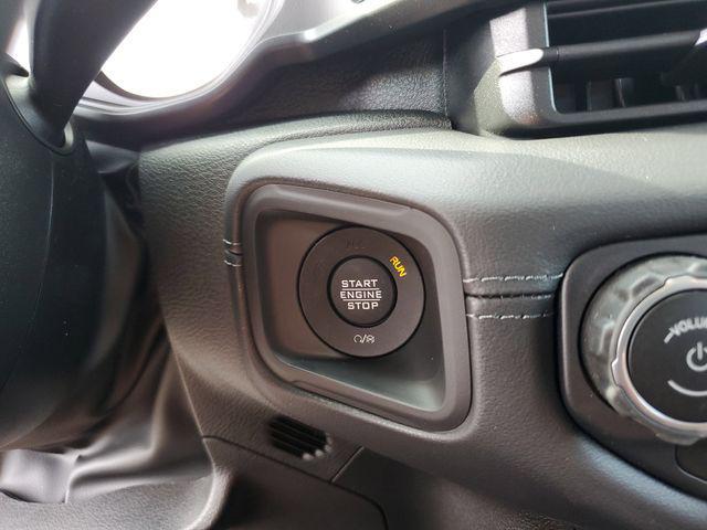 new 2025 Jeep Gladiator car, priced at $43,995