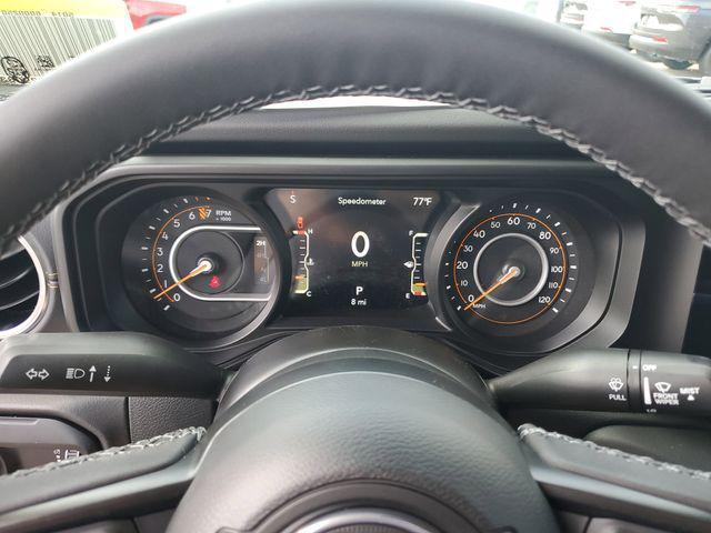 new 2025 Jeep Gladiator car, priced at $43,995