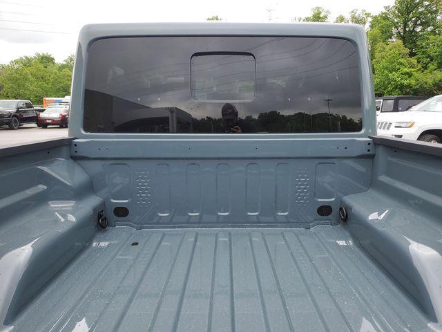 new 2025 Jeep Gladiator car, priced at $43,995