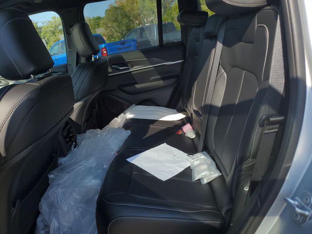 new 2025 Jeep Grand Cherokee car, priced at $48,111