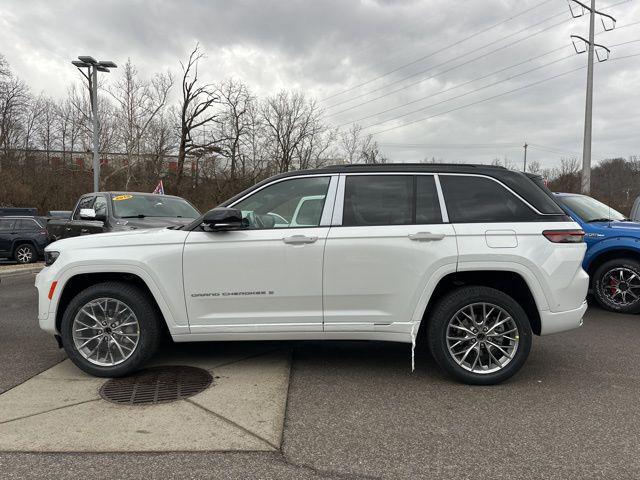 new 2025 Jeep Grand Cherokee car, priced at $55,995