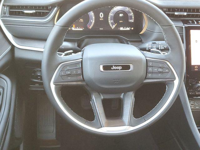 new 2025 Jeep Grand Cherokee car, priced at $44,495