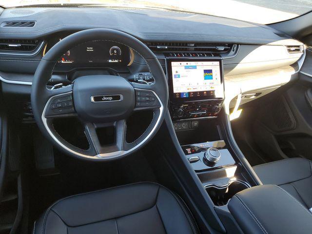 new 2025 Jeep Grand Cherokee car, priced at $44,495