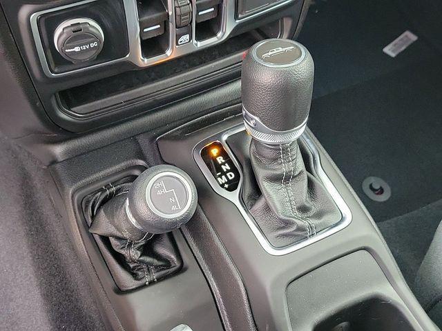 new 2025 Jeep Gladiator car, priced at $39,999