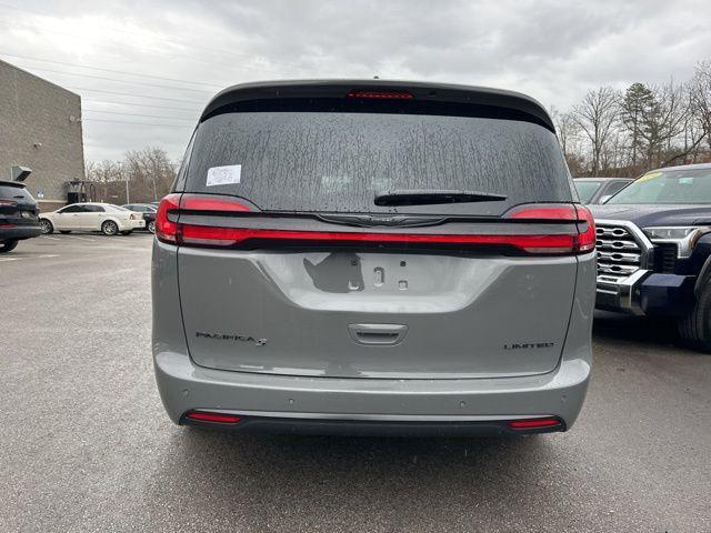 new 2025 Chrysler Pacifica car, priced at $47,495