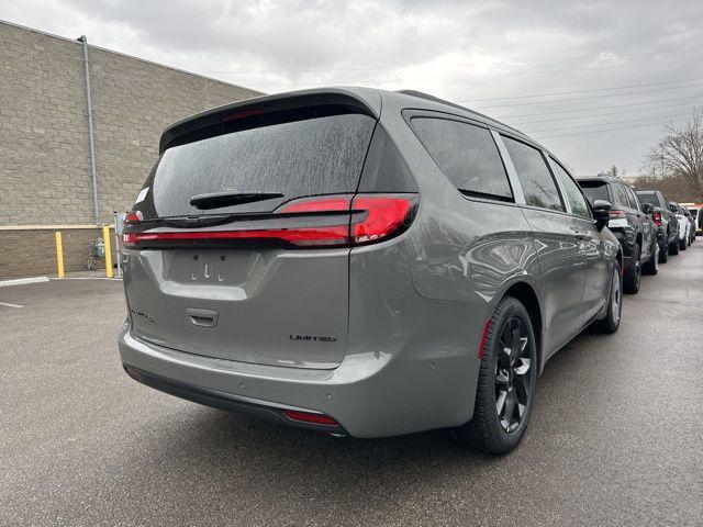 new 2025 Chrysler Pacifica car, priced at $47,495