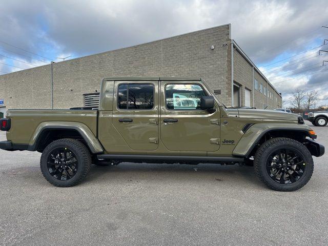 new 2025 Jeep Gladiator car, priced at $39,995