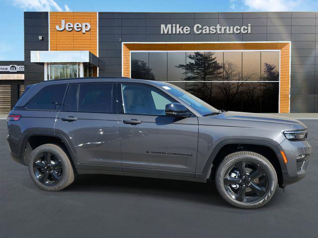 new 2025 Jeep Grand Cherokee car, priced at $45,995