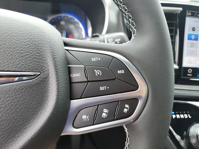 new 2025 Chrysler Pacifica car, priced at $41,995
