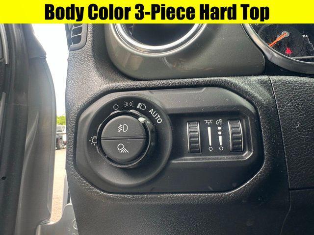 used 2022 Jeep Gladiator car, priced at $35,395