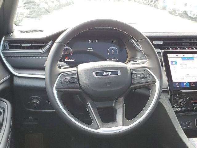 new 2025 Jeep Grand Cherokee car, priced at $46,995