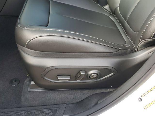 new 2025 Jeep Grand Cherokee car, priced at $46,995
