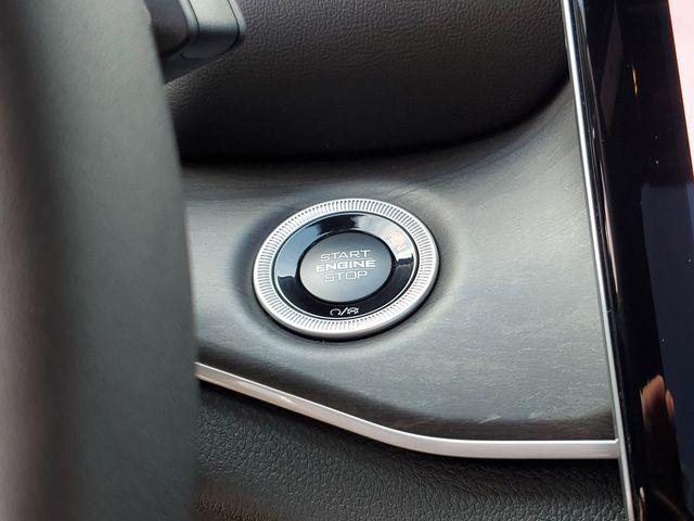 new 2025 Jeep Grand Cherokee car, priced at $46,995