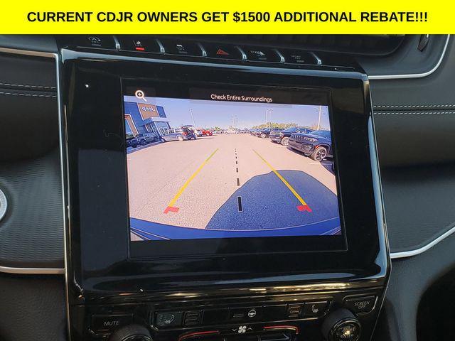 new 2025 Jeep Grand Cherokee car, priced at $41,995