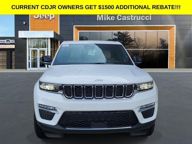 new 2025 Jeep Grand Cherokee car, priced at $40,995
