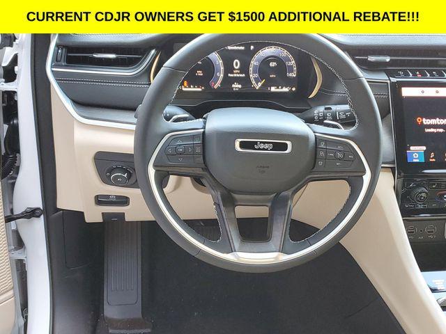 new 2025 Jeep Grand Cherokee car, priced at $40,995