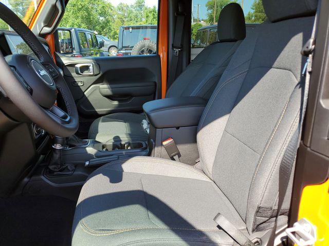 new 2025 Jeep Wrangler car, priced at $40,995