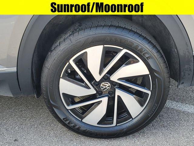 used 2024 Volkswagen Atlas car, priced at $35,995