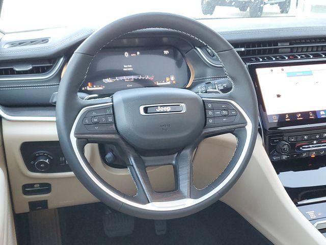 new 2025 Jeep Grand Cherokee car, priced at $49,995