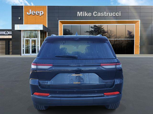 new 2025 Jeep Grand Cherokee car, priced at $49,995