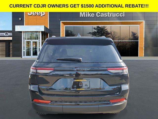 new 2025 Jeep Grand Cherokee car, priced at $42,995