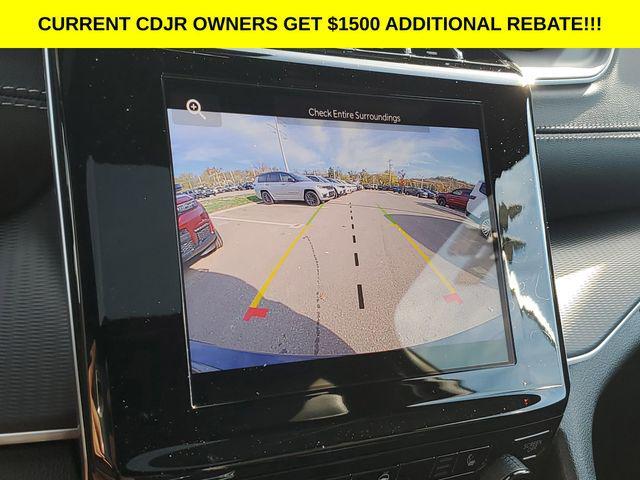 new 2025 Jeep Grand Cherokee car, priced at $42,995