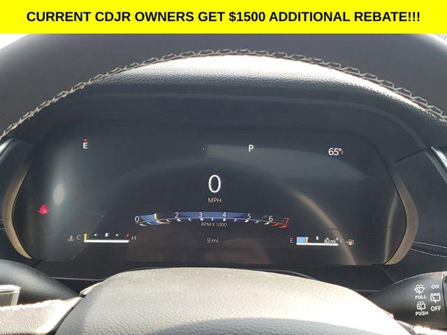 new 2025 Jeep Grand Cherokee car, priced at $42,995