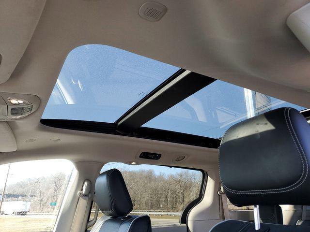 used 2023 Chrysler Pacifica car, priced at $28,900