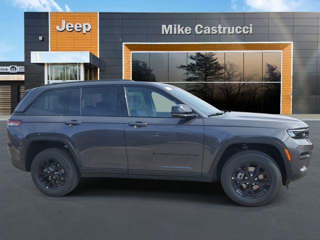 new 2025 Jeep Grand Cherokee car, priced at $40,995
