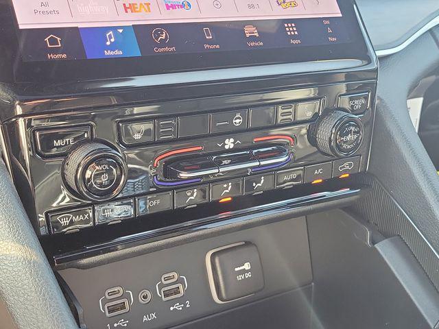 new 2025 Jeep Grand Cherokee car, priced at $46,811